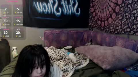 Snapshot of londonray chatting on October 1, 5:35 am londonray online show from October 1, 5:35 am