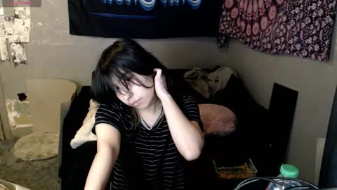 Snapshot of londonray chatting on October 15, 8:47 am londonray online show from October 15, 8:47 am