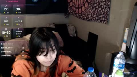 Snapshot of londonray chatting on October 27, 6:06 am londonray online show from October 27, 6:06 am