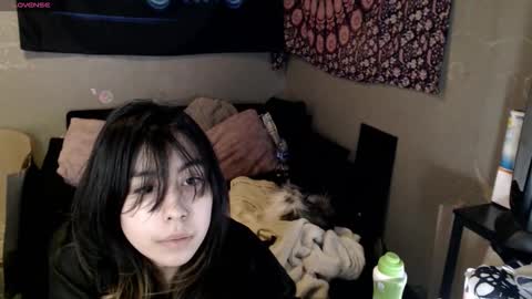 Snapshot of londonray chatting on October 29, 7:43 am londonray online show from October 29, 7:43 am