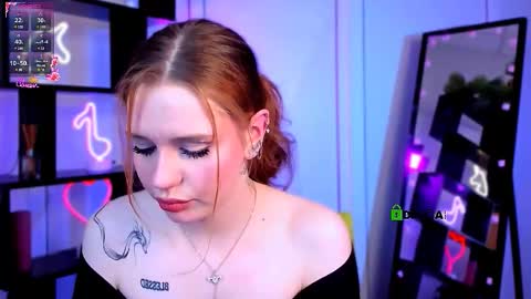 Snapshot of lone_metti chatting on March 4, 12:49 am AlexaMilaVivyLilyLole online show from March 4, 12:49 am