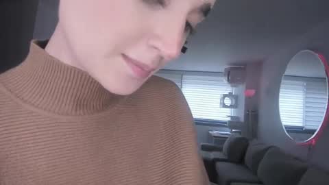 SABRINA online show from February 10, 8:42 pm