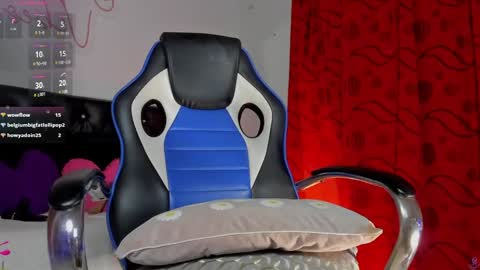 Jennifer  online show from February 8, 12:49 am