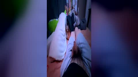 lonelyasian93 online show from June 21, 7:27 pm