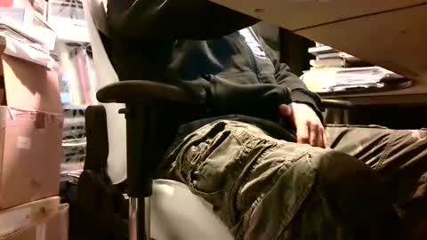 Snapshot of lonelypumabreizh chatting on January 6, 6:14 am Pumabreizh online show from January 6, 6:14 am