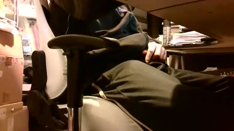 Snapshot of lonelypumabreizh chatting on February 26, 5:42 am Pumabreizh online show from February 26, 5:42 am