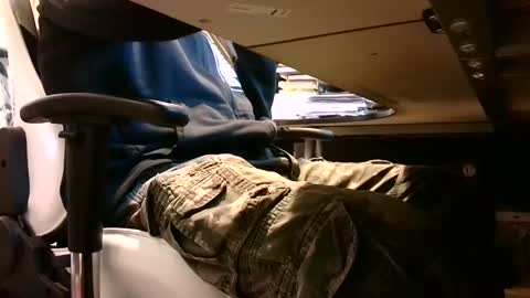 Snapshot of lonelypumabreizh chatting on March 11, 7:04 am Pumabreizh online show from March 11, 7:04 am