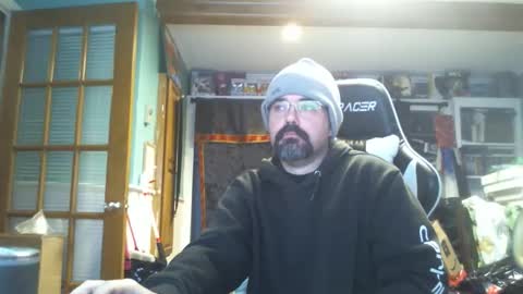 Snapshot of longandcut99 chatting on December 19, 5:20 pm longandcut99 online show from December 19, 5:20 pm