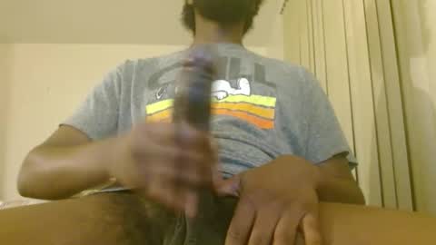 Snapshot of longblackcock28 chatting on December 9, 9:49 am longblackcock28 online show from December 9, 9:49 am