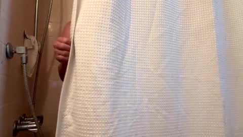 Snapshot of longdick136583483 chatting on December 2, 9:32 pm longdick136583483 online show from December 2, 9:32 pm