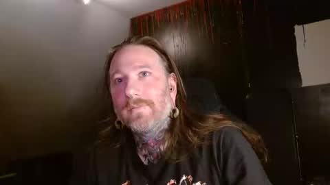 longhair online show from December 4, 5:05 am