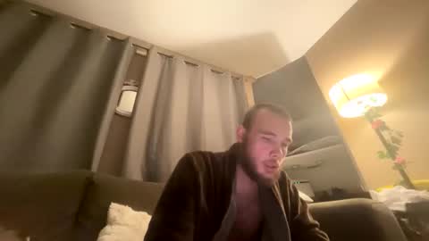 Unknowncouple online show from April 15, 7:58 pm