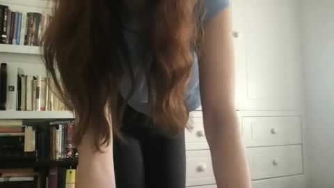 Snapshot of longlabiaslut chatting on November 8, 11:43 am longlabiaslut online show from November 8, 11:43 am