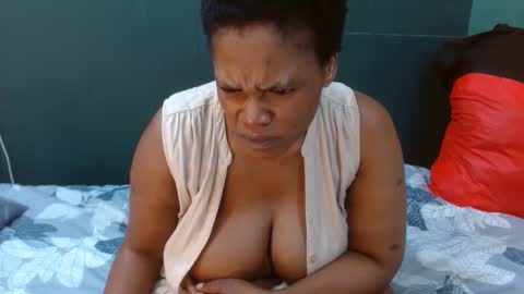 Longlip30 online show from February 20, 6:26 am