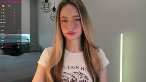 Eva online show from April 14, 3:07 pm