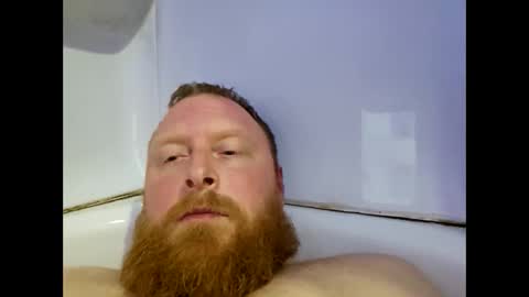 Snapshot of longshlong54321 chatting on December 20, 10:32 pm Come in to talk stay for the cock lol online show from December 20, 10:32 pm