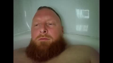 Snapshot of longshlong54321 chatting on June 5, 9:42 pm Come in to talk stay for the cock lol online show from June 5, 9:42 pm
