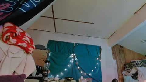 Londoncashmere69  online show from December 7, 11:12 pm