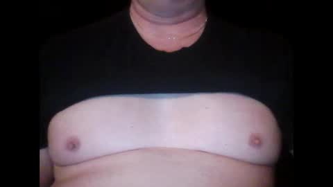 Snapshot of look823 chatting on March 6, 2:09 am look823 online show from March 6, 2:09 am