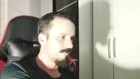 Snapshot of lookaz4010 chatting on January 12, 12:28 am Lucas online show from January 12, 12:28 am