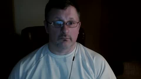 Snapshot of lookin75 chatting on January 17, 12:31 am lookin75 online show from January 17, 12:31 am