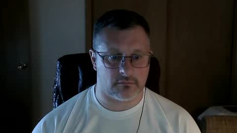 Snapshot of lookin75 chatting on September 16, 12:22 am lookin75 online show from September 16, 12:22 am