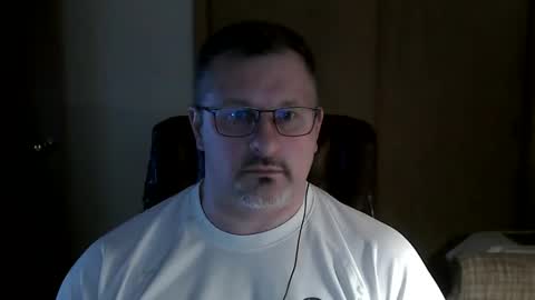 Snapshot of lookin75 chatting on January 17, 4:50 am lookin75 online show from January 17, 4:50 am