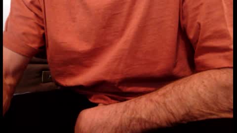 looking469 online show from February 24, 8:51 pm