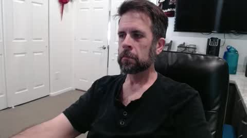 lookyherre online show from April 15, 4:47 pm