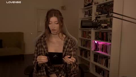 loony_moony online show from July 2, 9:59 am