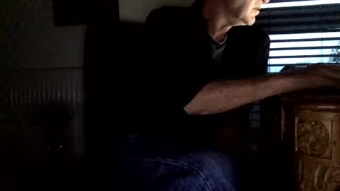 loose565 online show from May 17, 8:05 pm