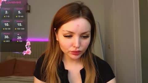 Snapshot of lora_amber chatting on September 20, 11:33 am Lora online show from September 20, 11:33 am