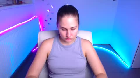 Lora online show from October 14, 5:41 am