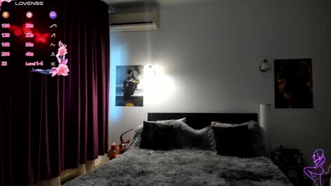 Lora online show from January 14, 9:13 am