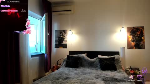 Lora online show from January 14, 12:14 pm