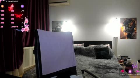 Lora online show from January 21, 2:37 pm