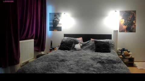 Lora online show from January 26, 11:50 am