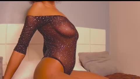 Snapshot of loraforreal chatting on September 20, 3:29 am Blackcat online show from September 20, 3:29 am