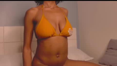 Snapshot of loraforreal chatting on October 5, 1:59 am Blackcat online show from October 5, 1:59 am