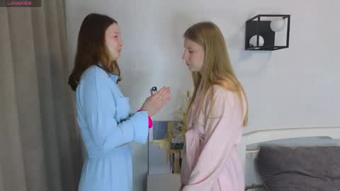 Nika and Rouse online show from April 12, 3:22 am