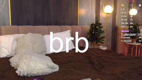 Snapshot of loraineluff chatting on December 29, 8:37 pm Loraine online show from December 29, 8:37 pm