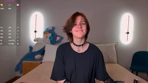 Snapshot of lorapuffs chatting on May 1, 2:32 pm Lora online show from May 1, 2:32 pm