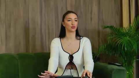 Miss online show from March 2, 10:45 am