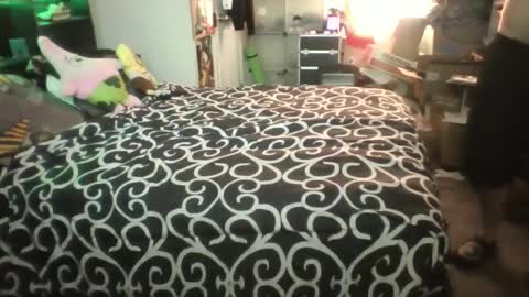 Snapshot of lordcoldfinger chatting on December 23, 5:22 pm lordcoldfinger online show from December 23, 5:22 pm