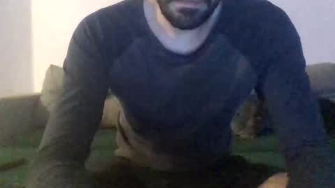 Benjamin online show from December 16, 9:42 pm