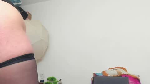 Hi Im Lorena an independent model Im waiting for you for any craziness you dream of... online show from May 28, 5:10 pm