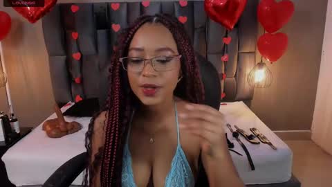 Snapshot of lorena_vieira_ chatting on February 12, 8:07 pm Lorena Vieira online show from February 12, 8:07 pm