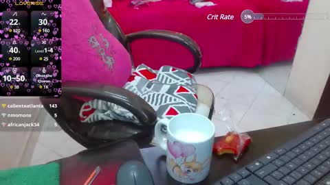 Snapshot of lorenapinto_ chatting on January 3, 11:44 pm lore online show from January 3, 11:44 pm