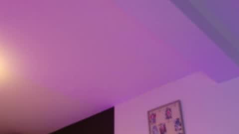 Snapshot of lorennameliyy chatting on November 20, 4:12 am Amelia online show from November 20, 4:12 am