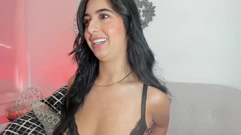 Snapshot of lorens_martin chatting on December 22, 6:59 pm L O R E N online show from December 22, 6:59 pm